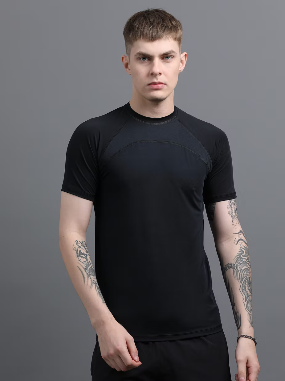 STRIDE T-SHIRT ( BLACK )